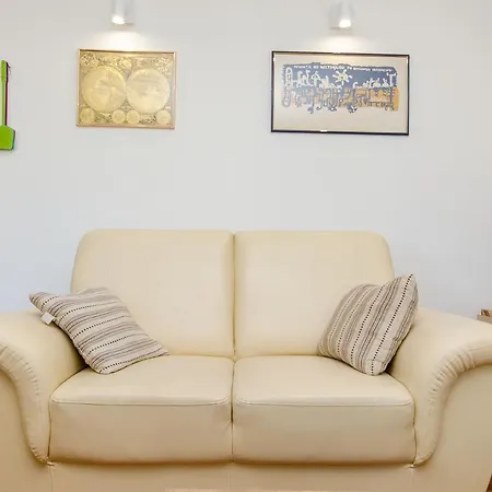 Trili With Private Garage Apartamento Split